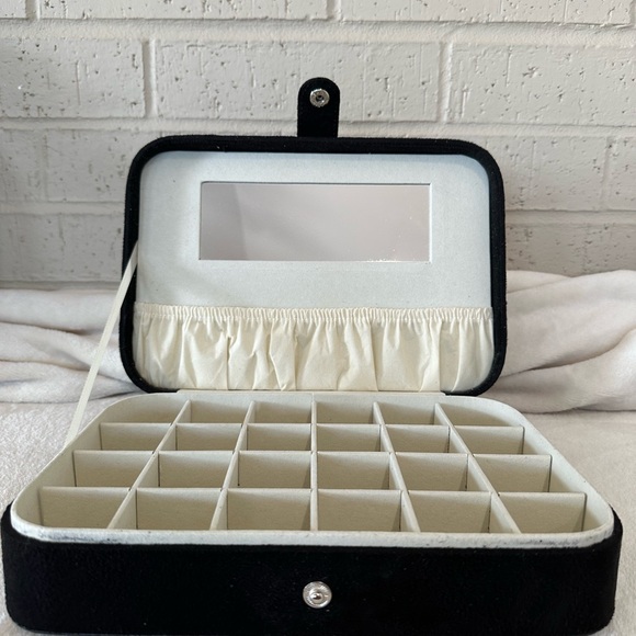 Jewelry Box with Removable Insert. - Picture 2 of 7